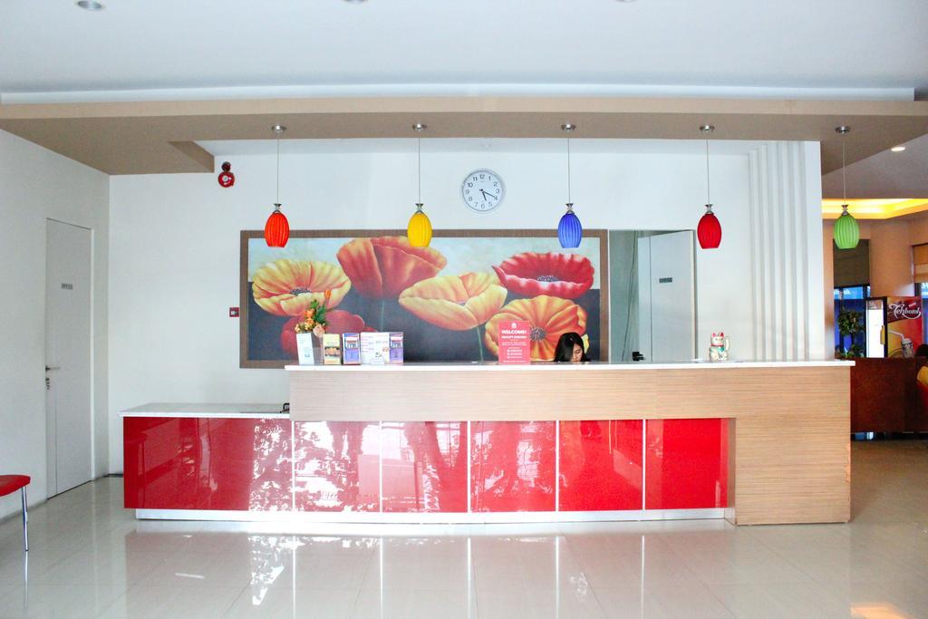 Zen Rooms Sam Ratulangi Makassar Exterior photo